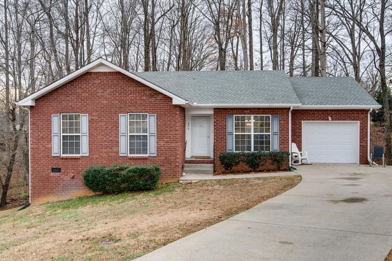 2010 Nancy Ct, Greenbrier, TN 37073