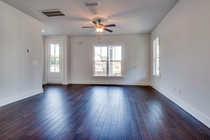 776 Cottage Park Dr, Nashville, TN 37207