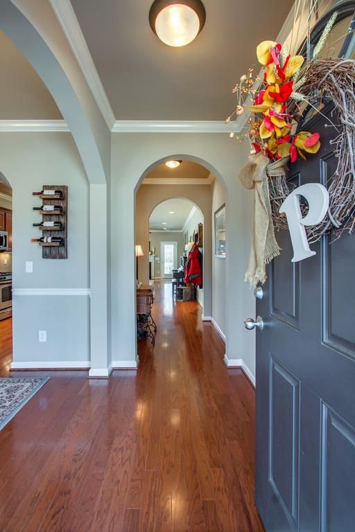 1625 Robindale Dr, Hermitage, TN 37076