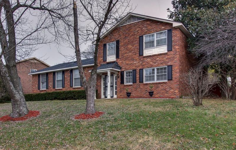 5134 Ashley Dr, Nashville, TN 37211