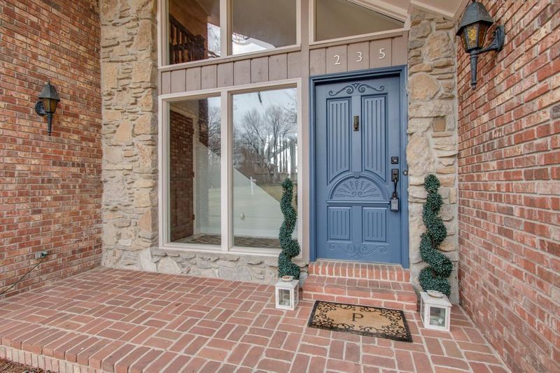 235 Bayshore, Hendersonville, TN 37075