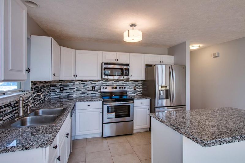 5409 Vanderbilt Rd, Old Hickory, TN 37138