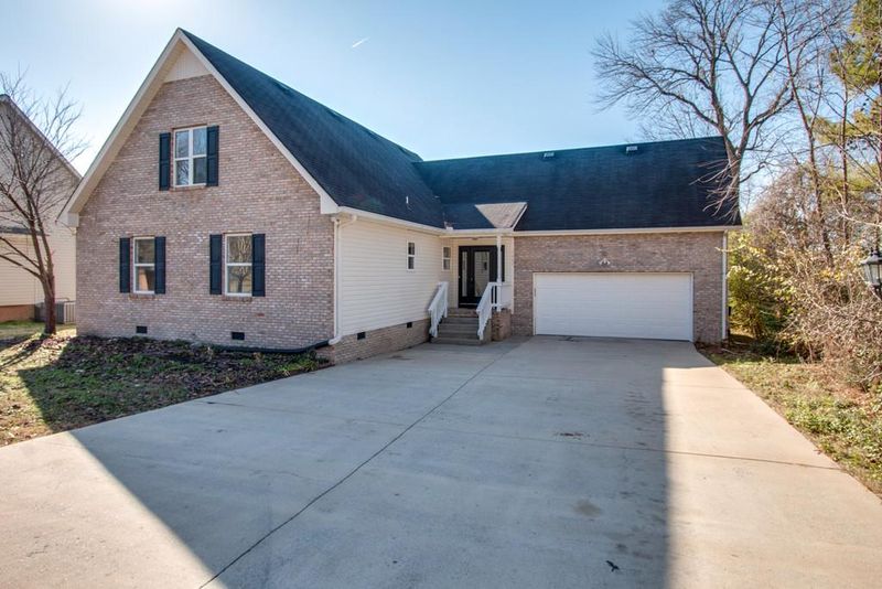 5409 Vanderbilt Rd, Old Hickory, TN 37138