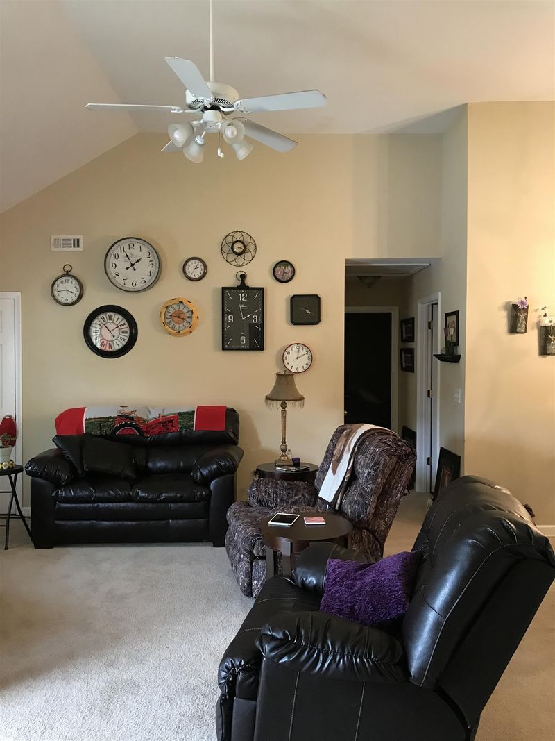 513 Leeza Loop, Dickson, TN 37055