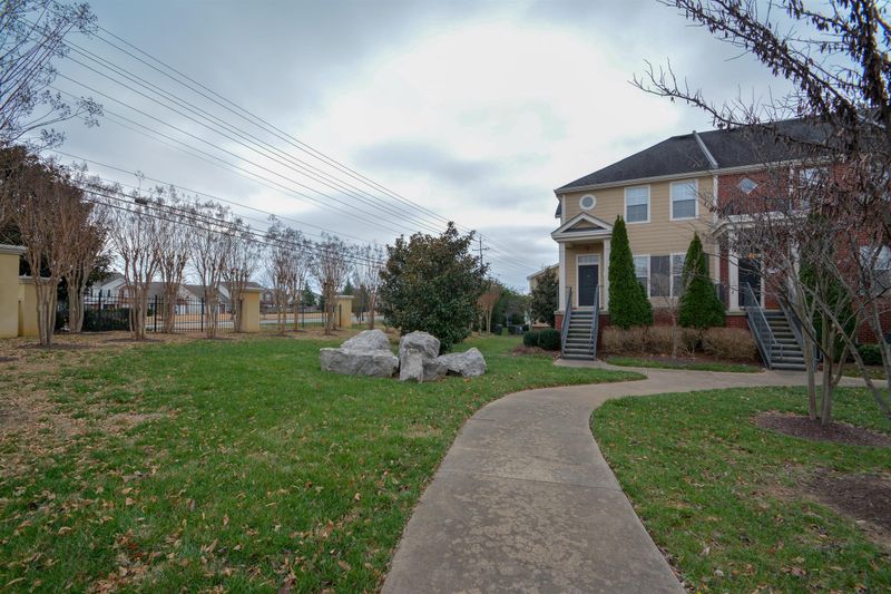3903 Puckett Creek Xing, Murfreesboro, TN 37128