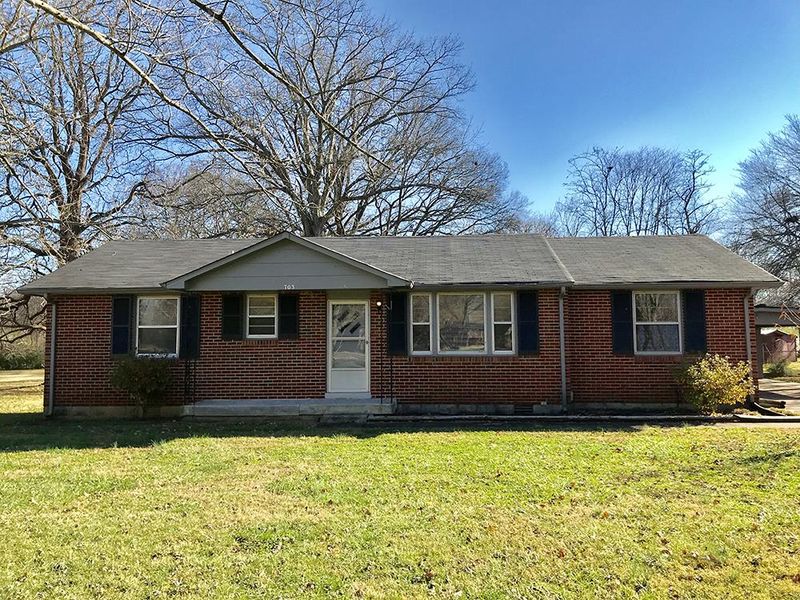 2 Olympia Pl, Murfreesboro, TN 37130