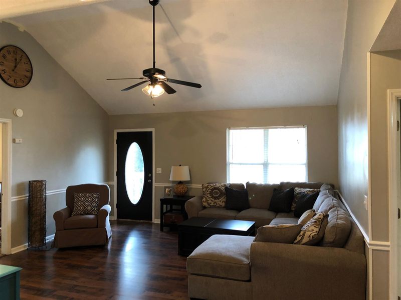 3010 Redwood Dr, Murfreesboro, TN 37128