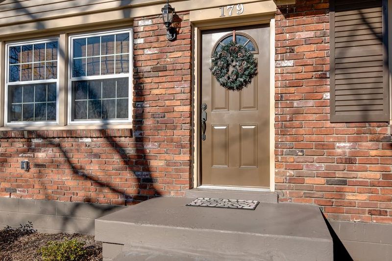 179 Jacksonian Dr, Hermitage, TN 37076