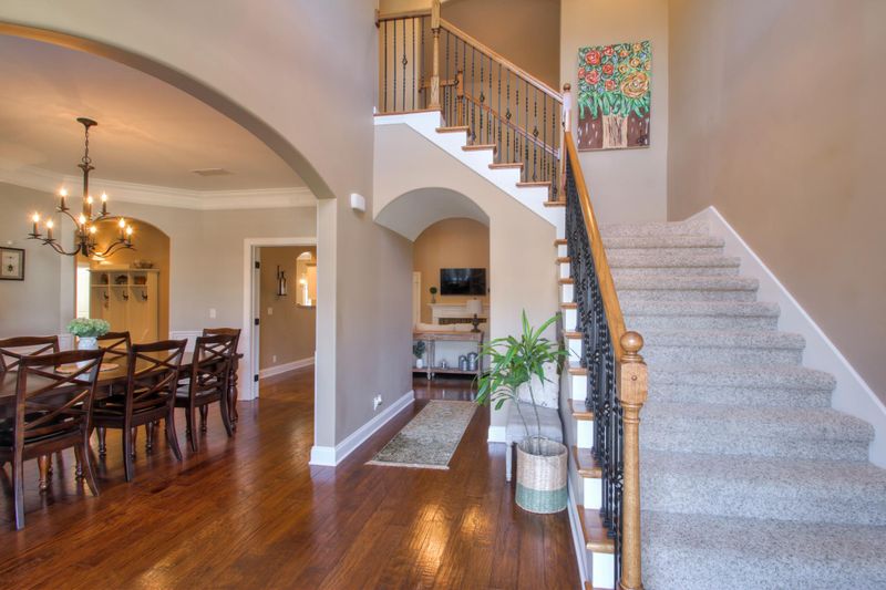 2740 Avington Ct, Murfreesboro, TN 37128