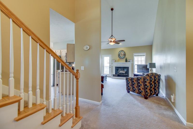 7364 Sugarloaf Dr, Nashville, TN 37211