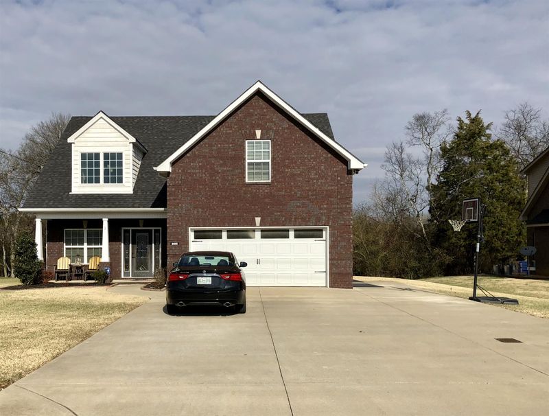 8015 Dave Way, Smyrna, TN 37167