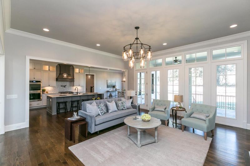5011 Granny White Pike, Nashville, TN 37220