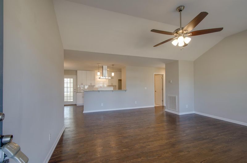540 White Oak Trl, Spring Hill, TN 37174