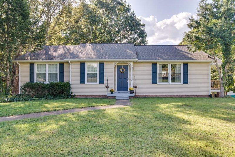216 Old Columbia Rd, Dickson, TN 37055