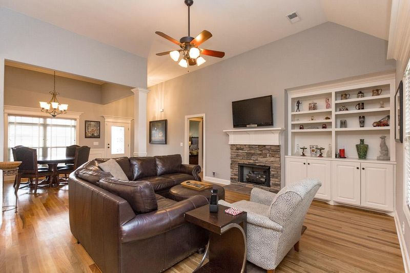 2908 June Bug Dr, Murfreesboro, TN 37129