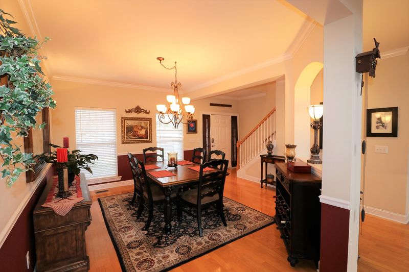9717 Valley Springs Dr, Brentwood, TN 37027