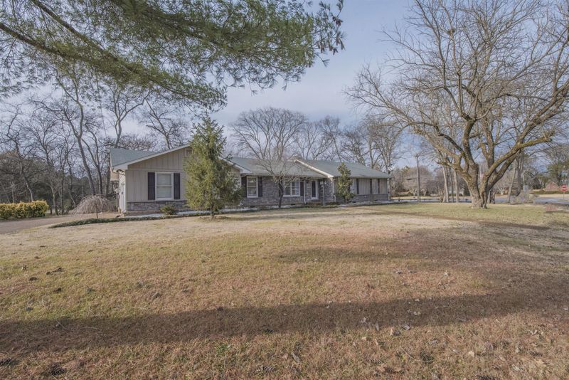 2309 Tomahawk Trce, Murfreesboro, TN 37129