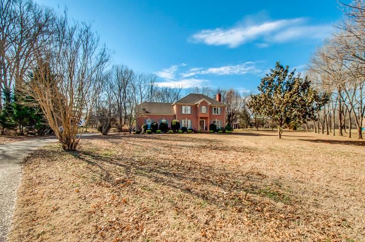 608 Adelynn Ct, Franklin, TN 37064