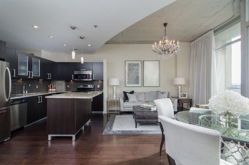 600 12th Ave S Apt 1806, Nashville, TN 37203