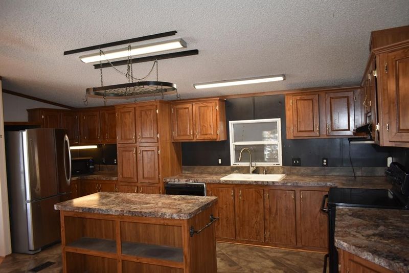89 Dog Branch Rd N, Pleasant Shade, TN 37145