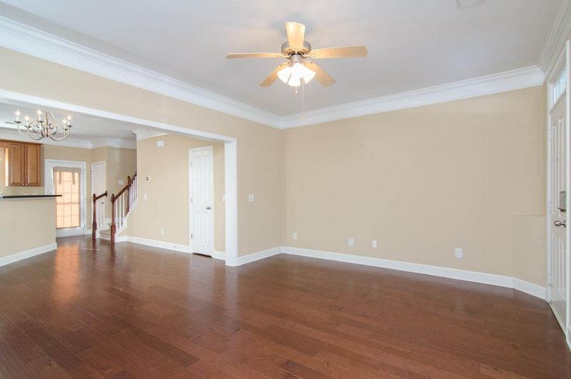 7029 Sunnywood Dr, Nashville, TN 37211