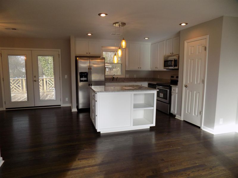 210 E Overhill Dr, Old Hickory, TN 37138