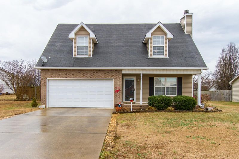 1265 Saint Andrews Dr, Murfreesboro, TN 37128