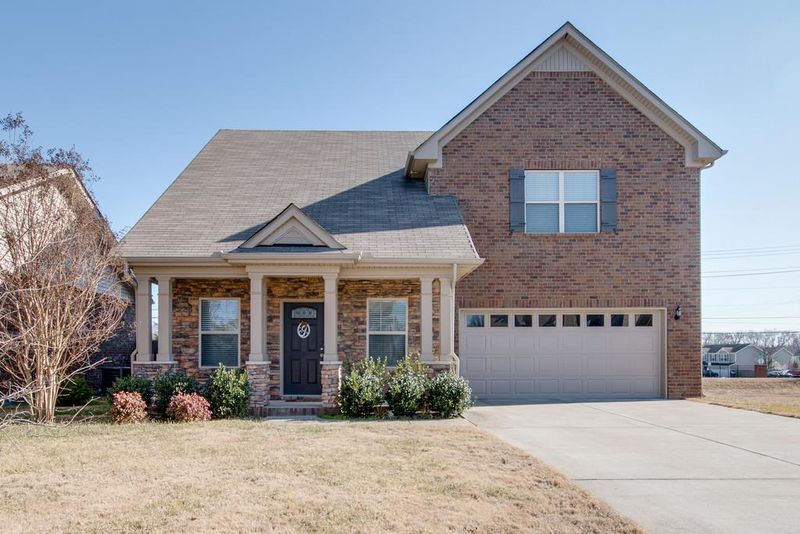 4008 Effie Seward Dr, Murfreesboro, TN 37129