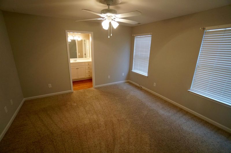 232 Indian Park Dr, Murfreesboro, TN 37127