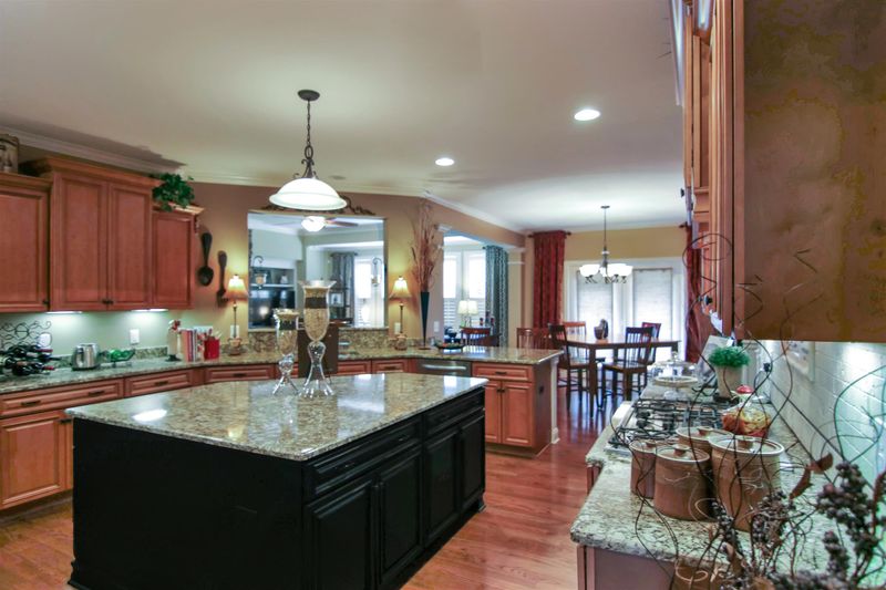 1328 Cottingham Dr, Franklin, TN 37067