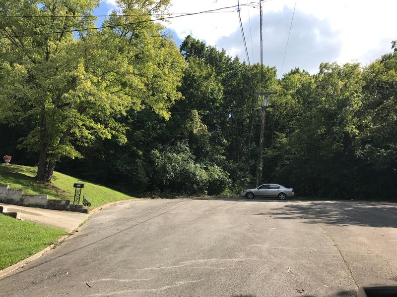 516 Combs Ter, Nashville, TN 37207