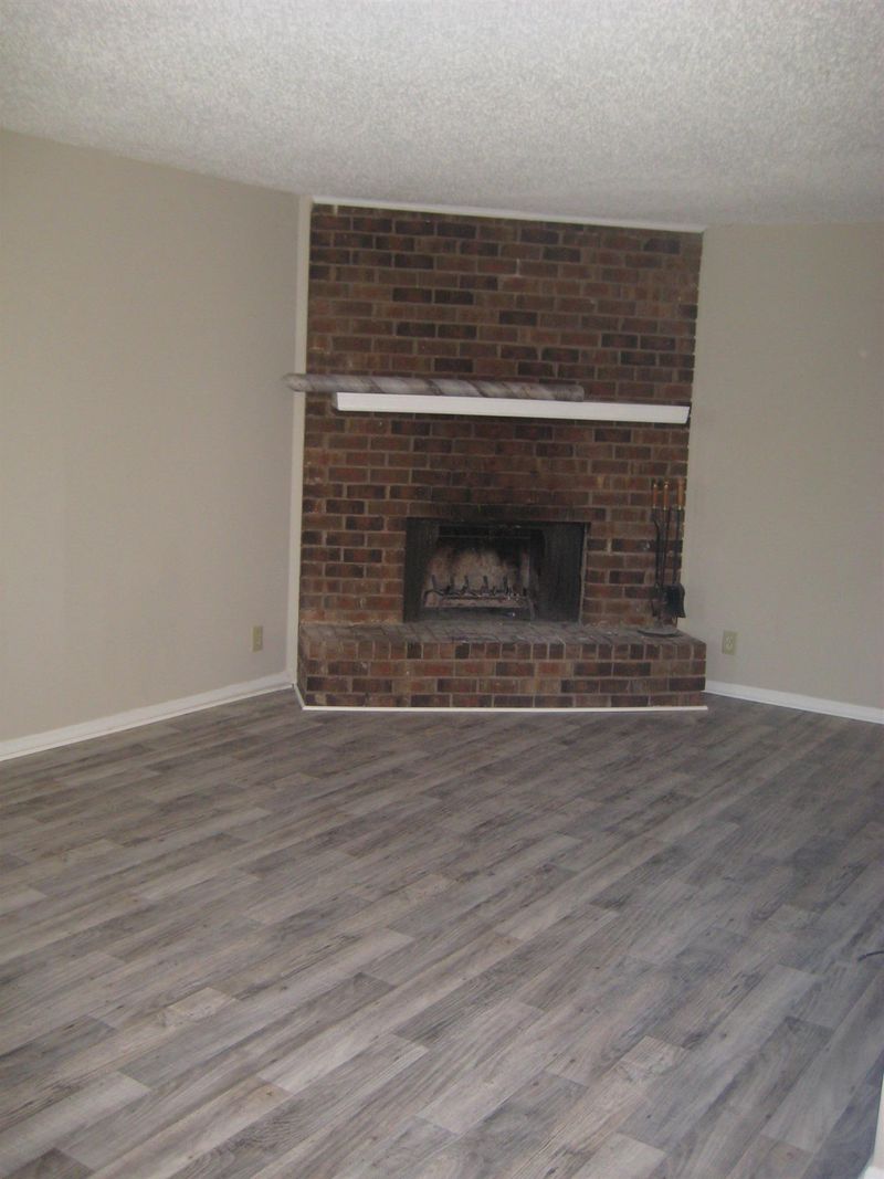 1414 E Cedar Ln, Madison, TN 37115