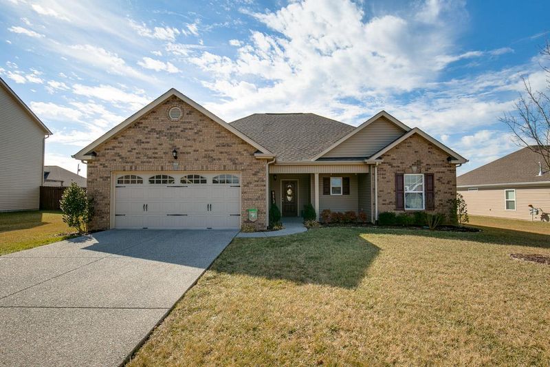 1079 Campbell Ave, Gallatin, TN 37066