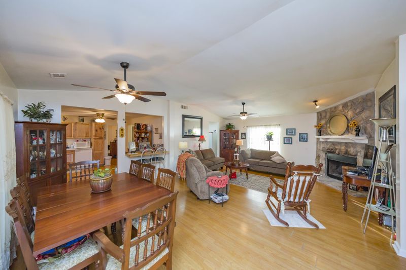 1046 Doak Dr, Pegram, TN 37143