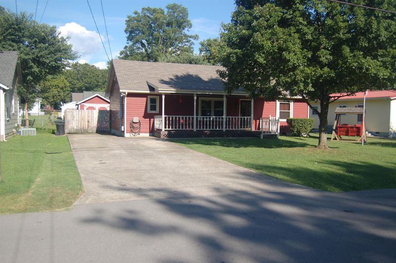 1618 Graybar Ln, Murfreesboro, TN 37129
