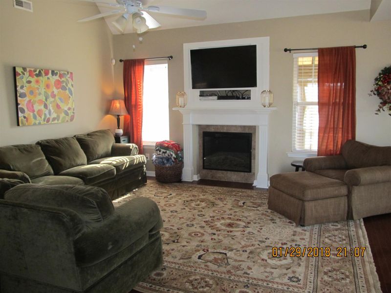2910 Ridgewood Dr, Christiana, TN 37037