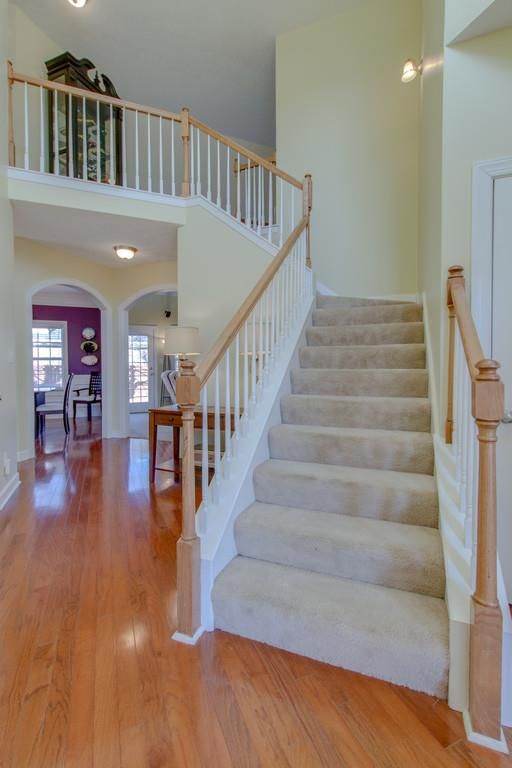 725 Willow Cove Dr, Murfreesboro, TN 37128