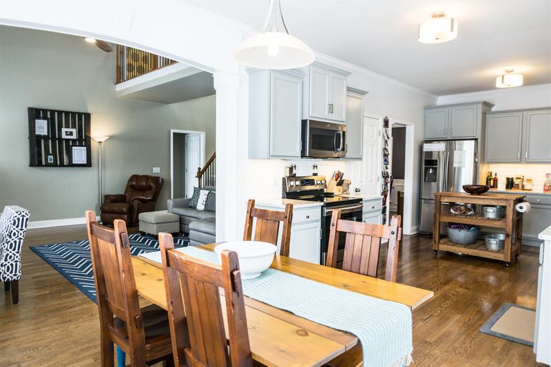 2718 Maylon Dr, Murfreesboro, TN 37128