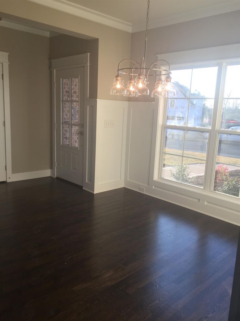 814 Stovers Glen Dr, Murfreesboro, TN 37128