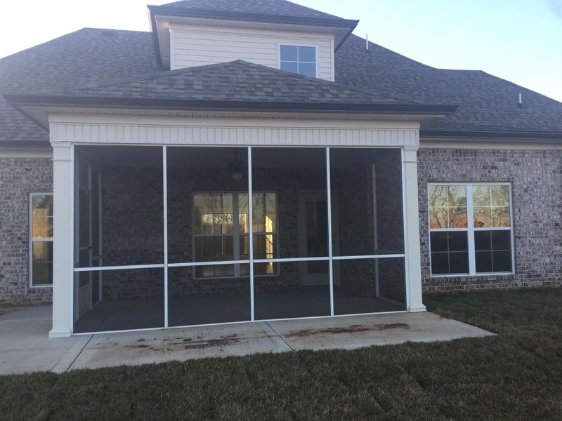 814 Stovers Glen Dr, Murfreesboro, TN 37128