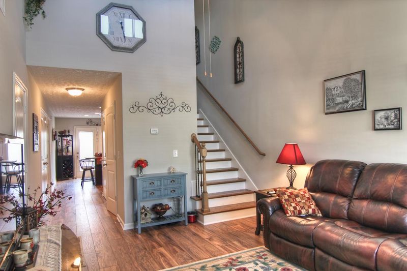 912 Dahlia Dr #912, Murfreesboro, TN 37128