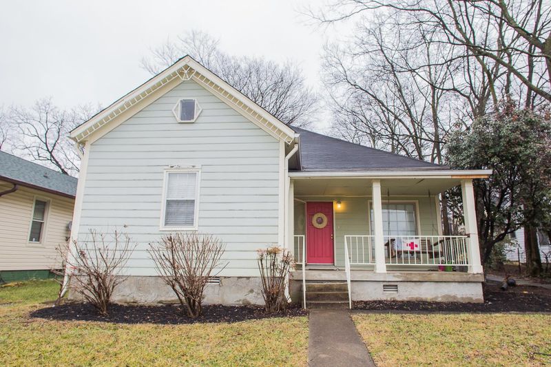 825 Stockell St, Nashville, TN 37207