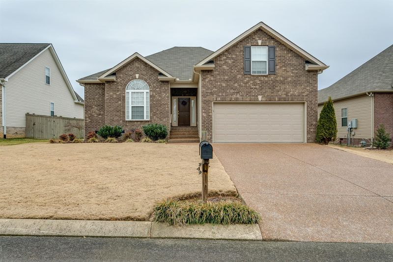 1095 Golf View Way, Spring Hill, TN 37174