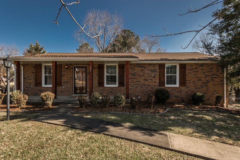 685 Atlanta Dr, Hermitage, TN 37076