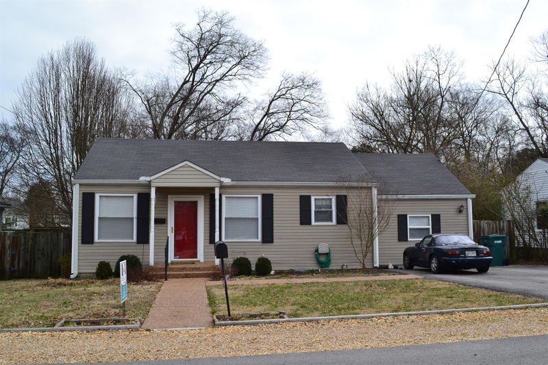 403 Cleveland Ave, Lebanon, TN 37087
