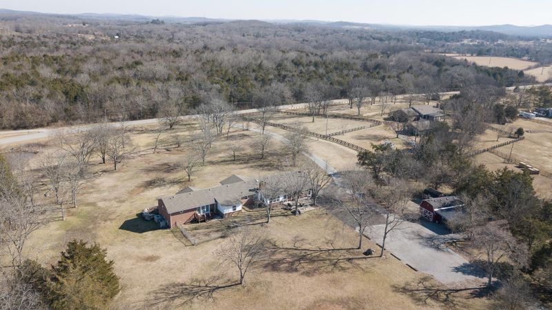 913 Hickory Hills Dr, Franklin, TN 37067