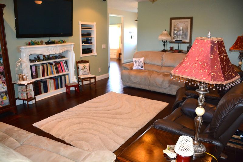 1008 Fairways Dr, Greenbrier, TN 37073
