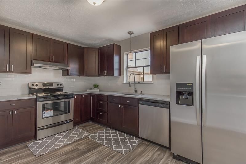 306 Deerpoint Dr, Hendersonville, TN 37075