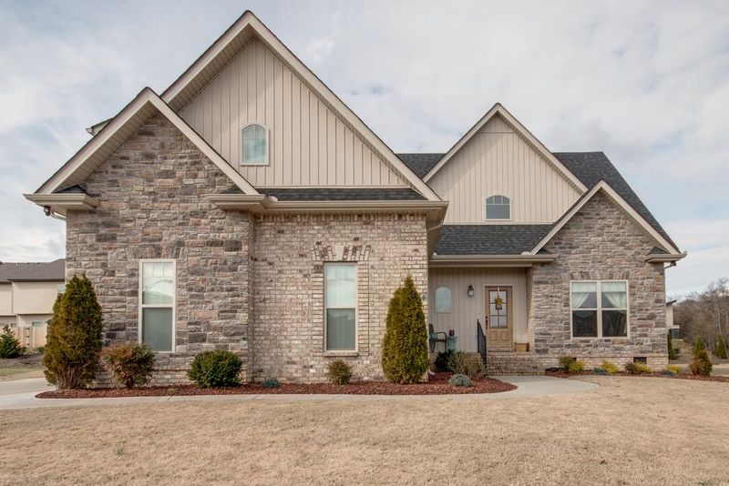 5334 Louvre Ct, Murfreesboro, TN 37128