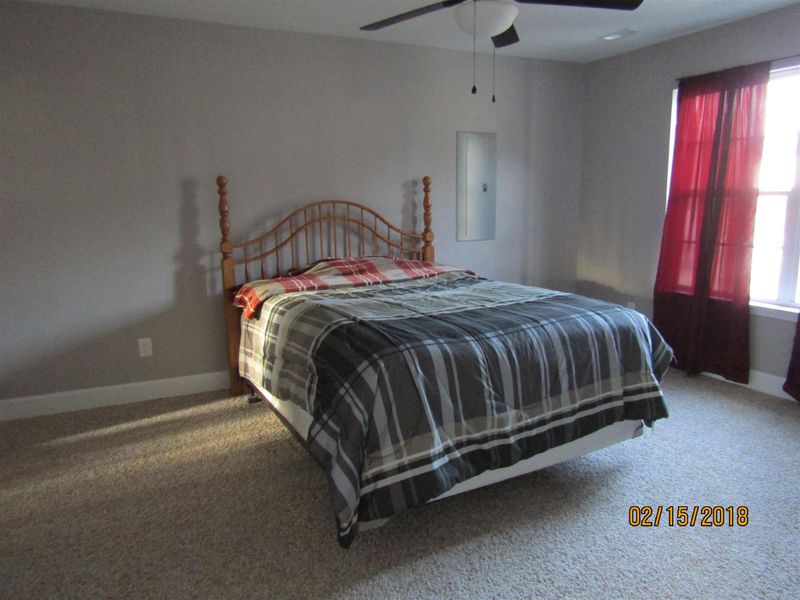1315 N Charlotte, Dickson, TN 37055
